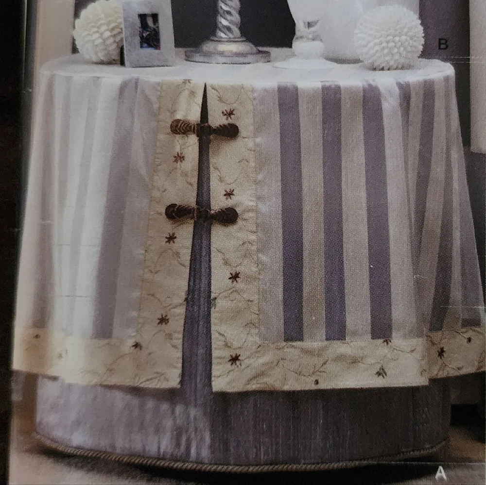 Table coverings sewing pattern Simplicity #4096, Christopher Lowell collection